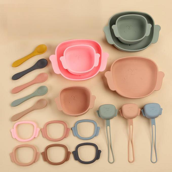 Einziehendes gesetztes Baby stellt kundenspezifisches Silikon-Baby 7 Stücke Satz-Saugplatten-mit Säuglingsnahrungs-Zufuhr-Löffel-Schüssel und Schellfisch ein