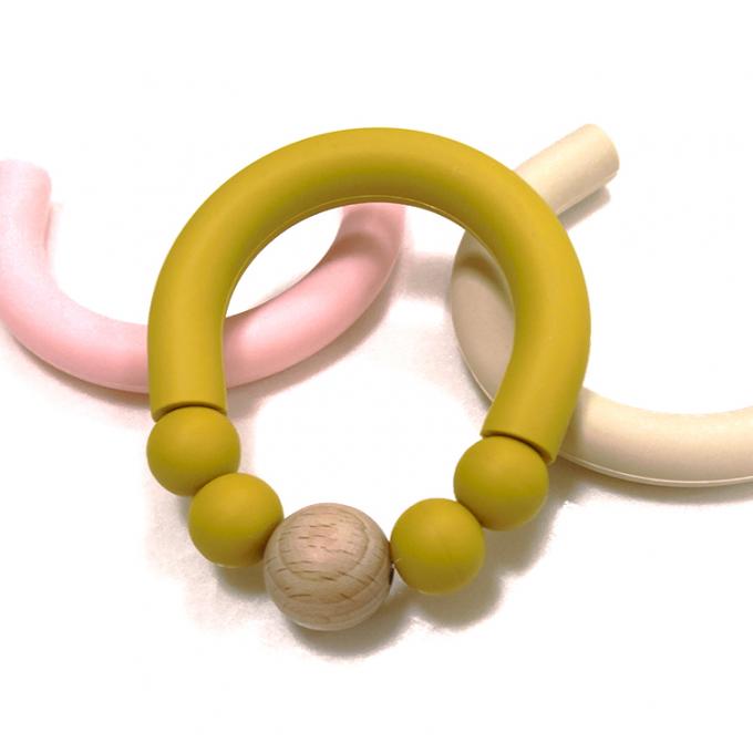 Freies Silikon-Baby Wholesald BPA, das Beißring mit Silikonring kaut