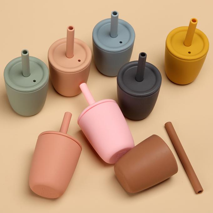 Gesundes Nahrungsmittelgrad-Großhandelssilikon scherzt Baby-Flaschen-Wasser-Schale mit Sippy-Deckel-Trainings-Kleinkind-Schale
