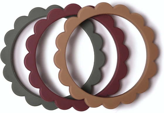 Soft Forming in One Flexible Silicone Flower Teether Bracelet for New Born