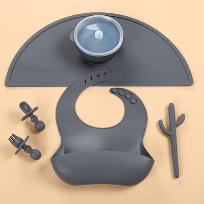 Farbe 6PCS brachte Silikon-Fütterungssatz-Spülmaschine Safe For Toddler zusammen